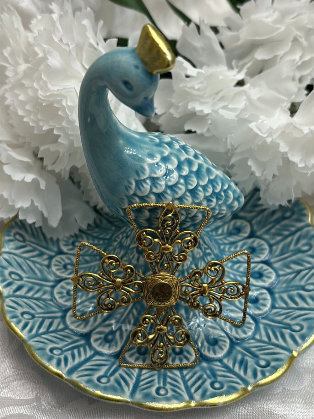 FREIRICH FLEUR-DE-LIS CROSS BROOCH